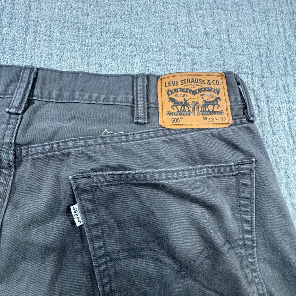 Levi Strauss 505 White Tab Black Jeans Men's 38x32 (38x30)‎ Regular Fit Levi's